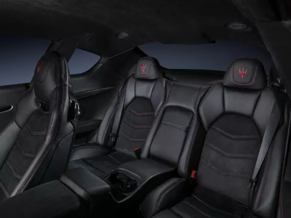 Maserati Granturismo interior - Rear Seats