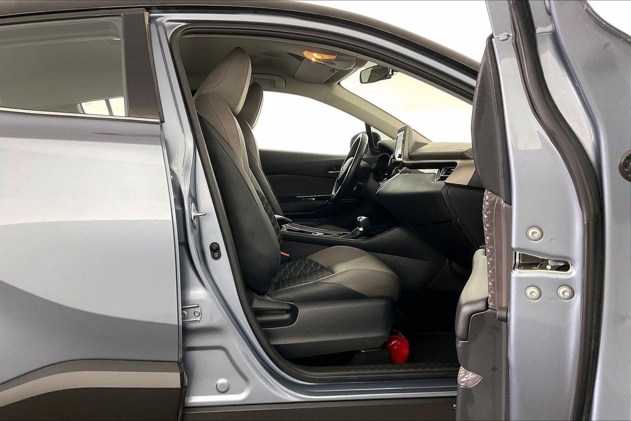 تويوتا CHR VX | National Day Celebration | شامل الضمان | 0 ﺪﻔﻋﺓ ﺃﻮﻟﻯ