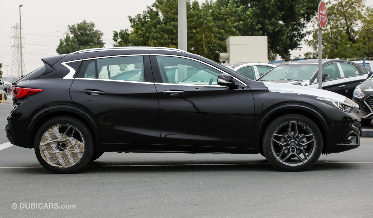 إنفينيتي Q 30 1.6T Premium