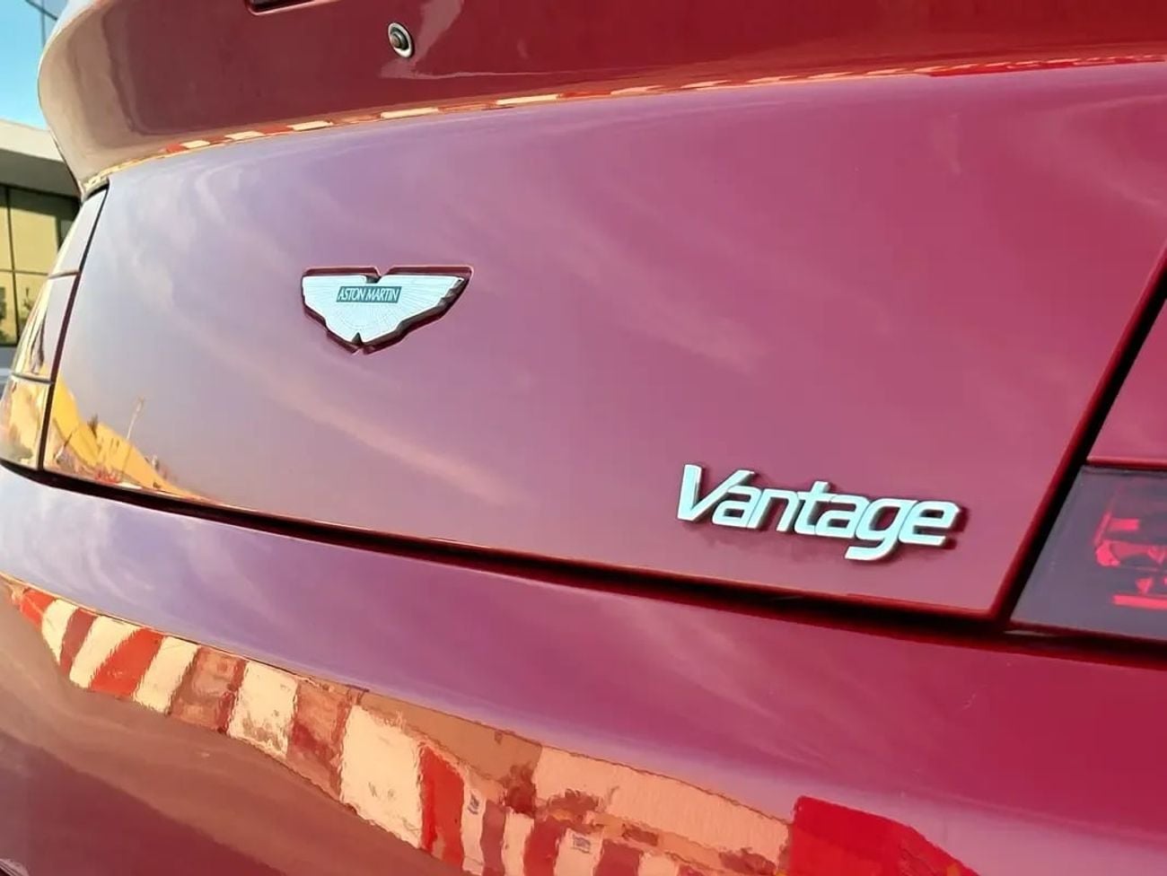 Aston Martin Vantage ASTON MARTIN VANTAGE | 4.7L V8 | 2009 | GCC SPECS