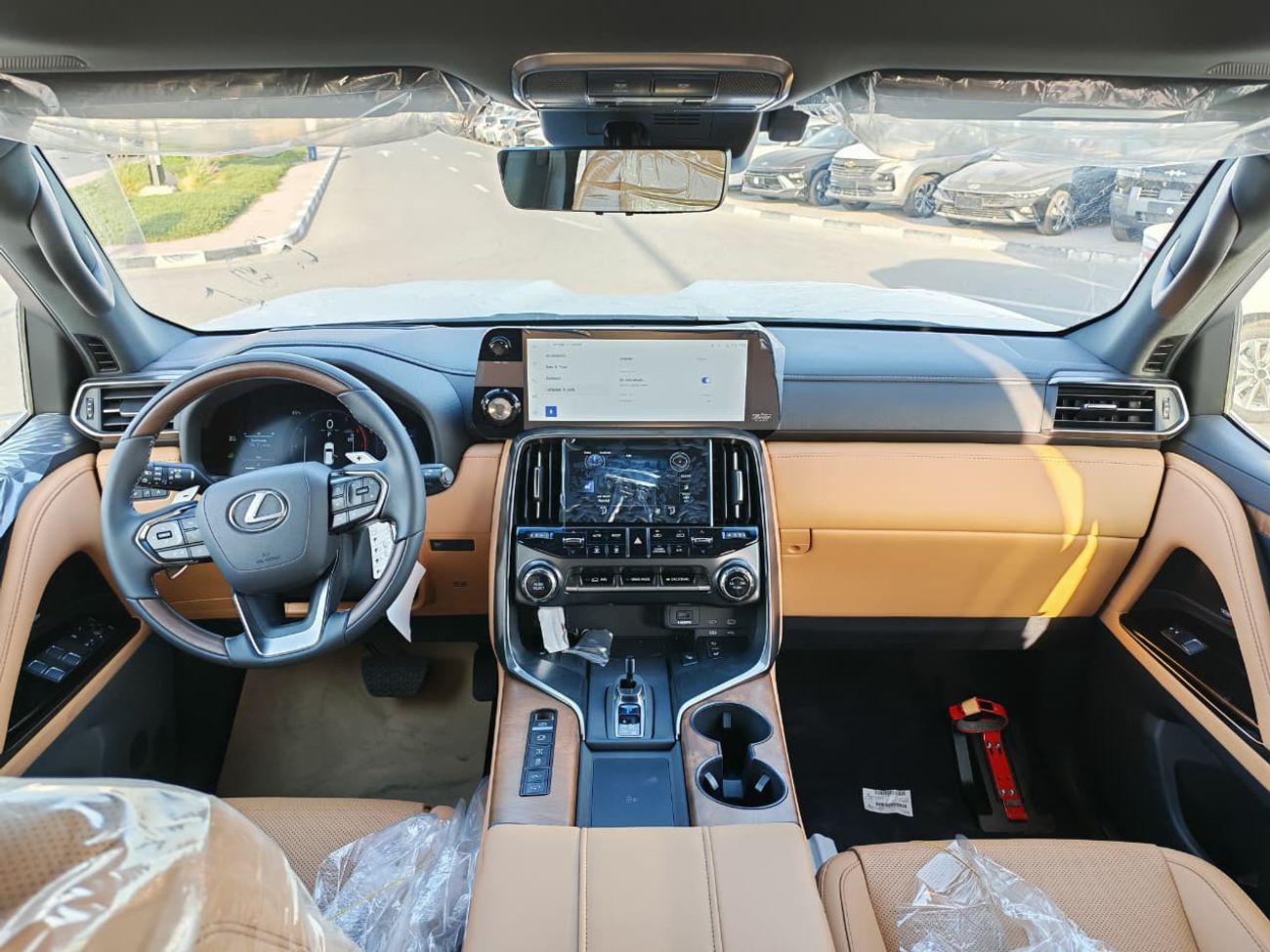 لكزس LX 700h 2026 Lexus LX700h Signature 7-Seater HEV  3.5L V6 Twin-Turbo Petrol A/T 4WD Export Only