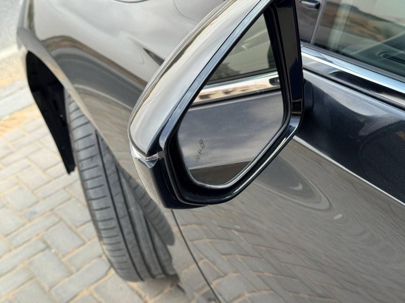 لكزس LS 500 محرك V6 سعة 3.5 لتر / أعلى المواصفات لكبار الشخصيات / كاميرات 360 درجة / تدليك لجميع المقاعد / بحالة