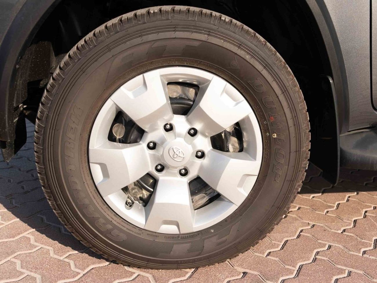 Toyota Fortuner 2025 Toyota Fortuner LOW 2.4 - Grey Mettalic inside Chamois | Export Only