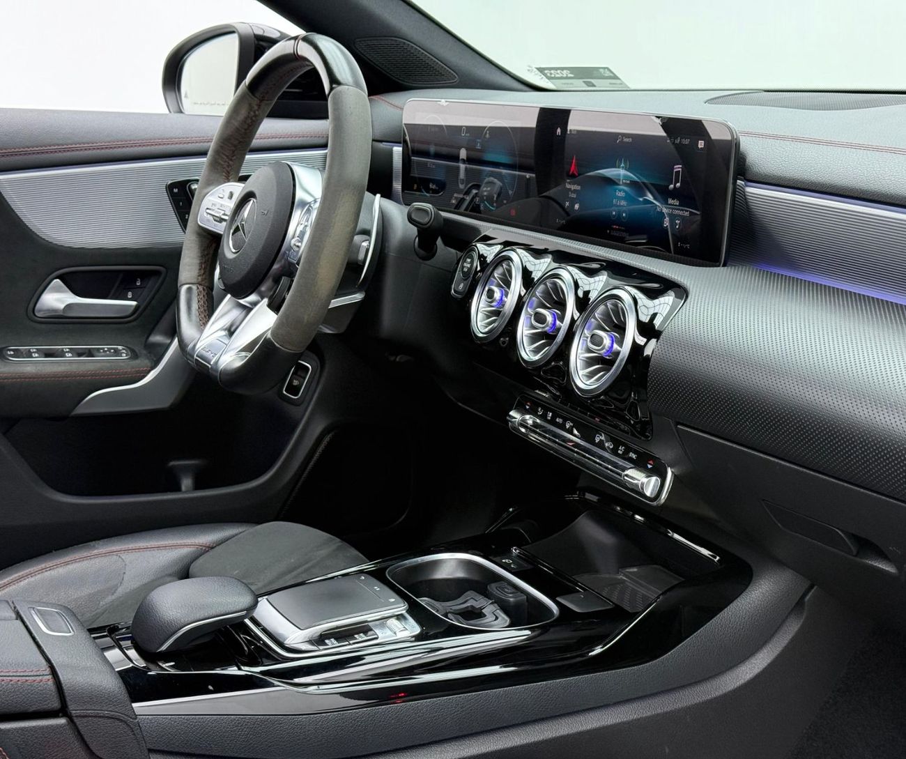 Mercedes-Benz CLA 35 AMG 4MATIC 2020 Mercedes Benz CLA35 AMG 4MATIC, Warranty, Full MB Service History, Excellent Condition,