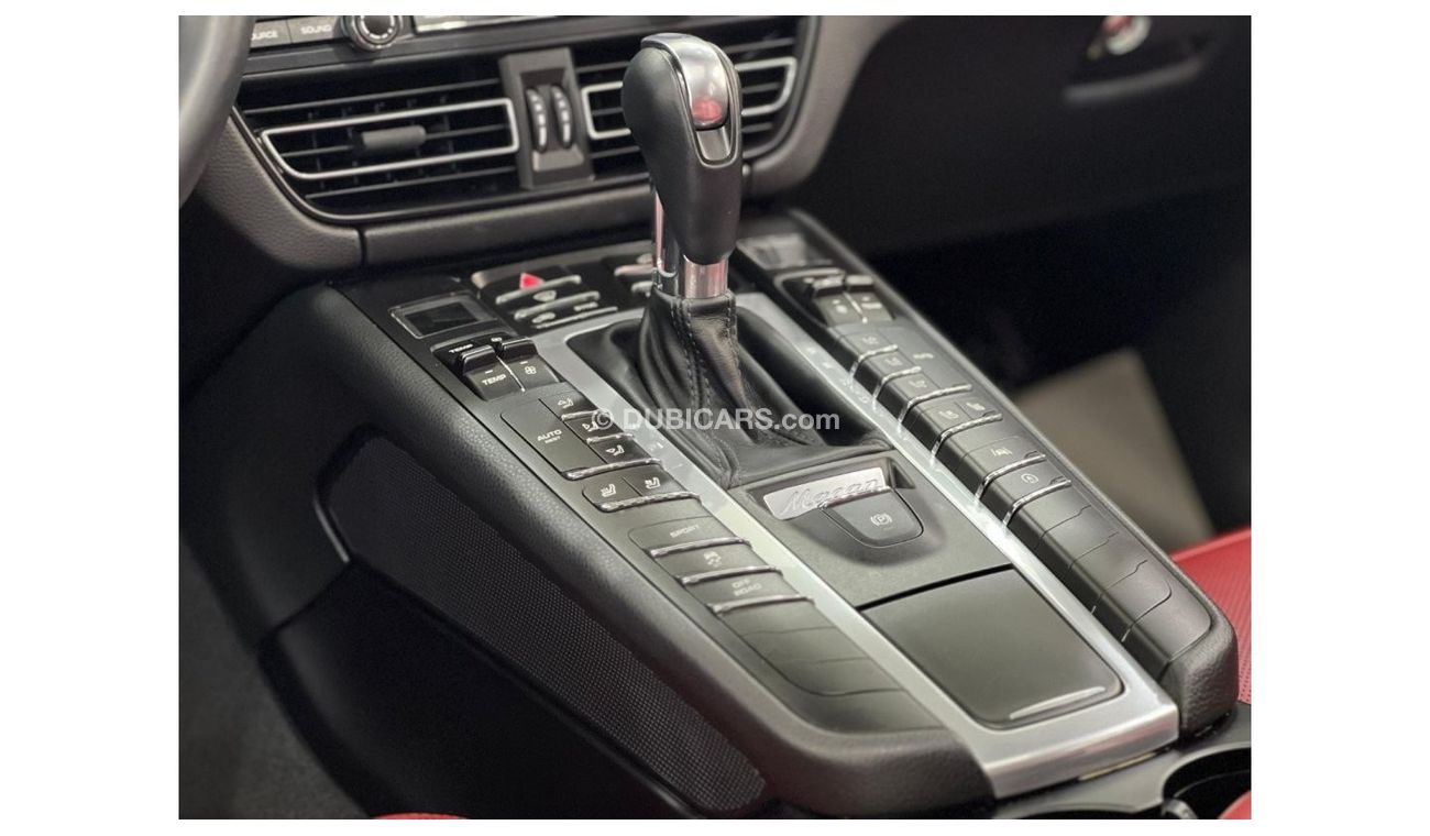 بورش ماكان std 2020 Porsche Macan, Warranty, Porsche Service History, Full Options, Low Kms, GCC