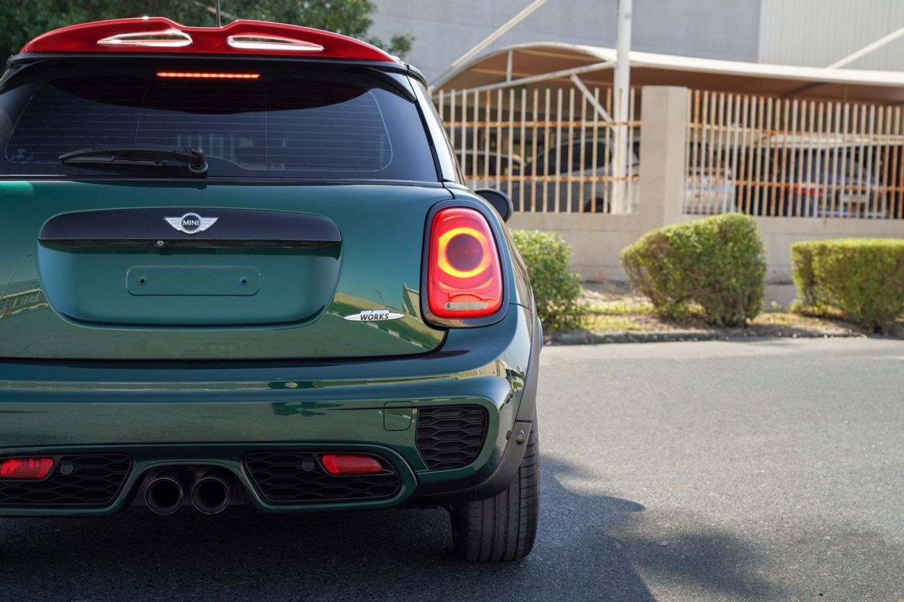 Mini Cooper John Cooper Works 2.0L (231 HP)