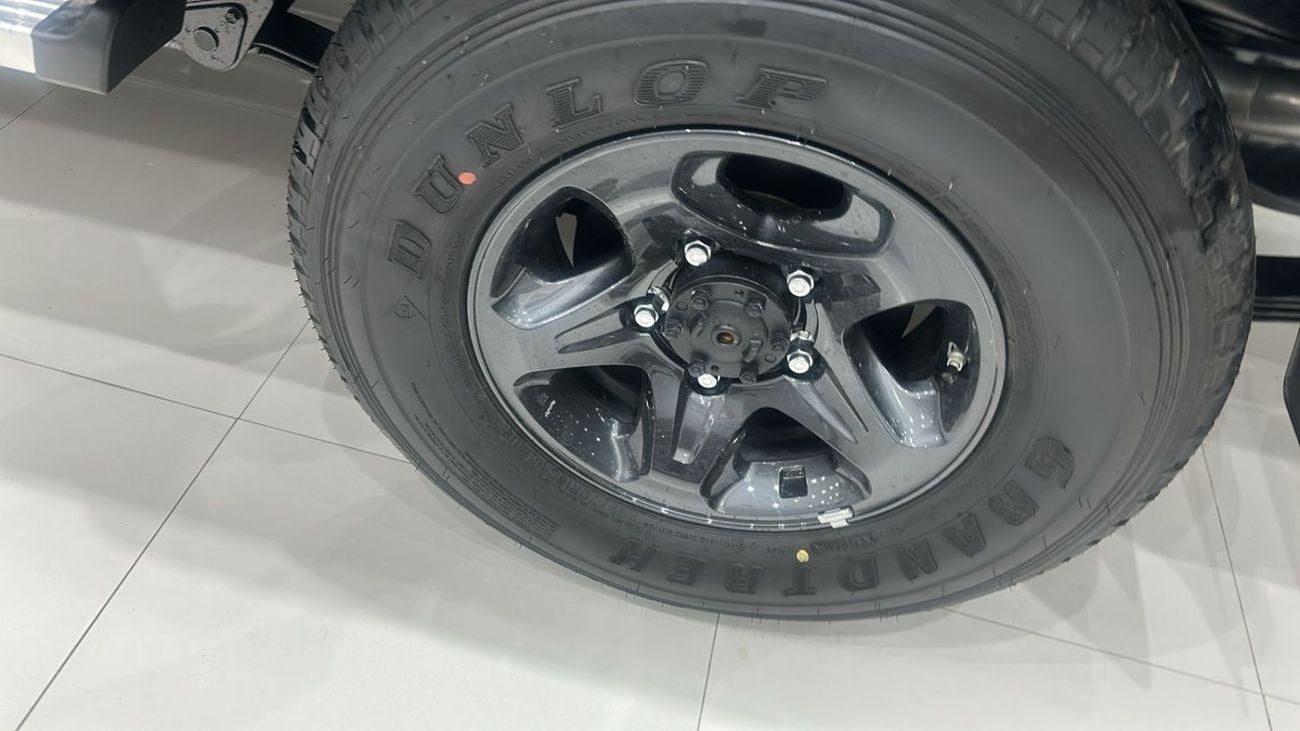 تويوتا لاند كروزر 70 2026 Toyota Land Cruiser 76 4.0L Petrol AT with radar - Saudi Specs