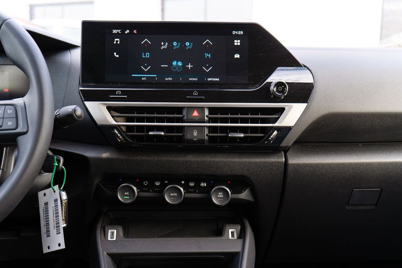 سيتروين C4 2025 Citroen C4 1.2L Turbo Petrol