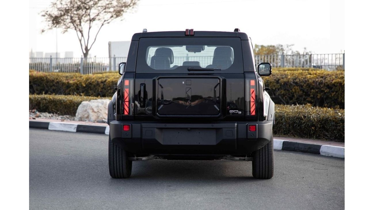 شيري iCar 03 2024 ICAR EQ3 V2 طويلة المدى - أسود من الداخل أبيض | تصدير فقط