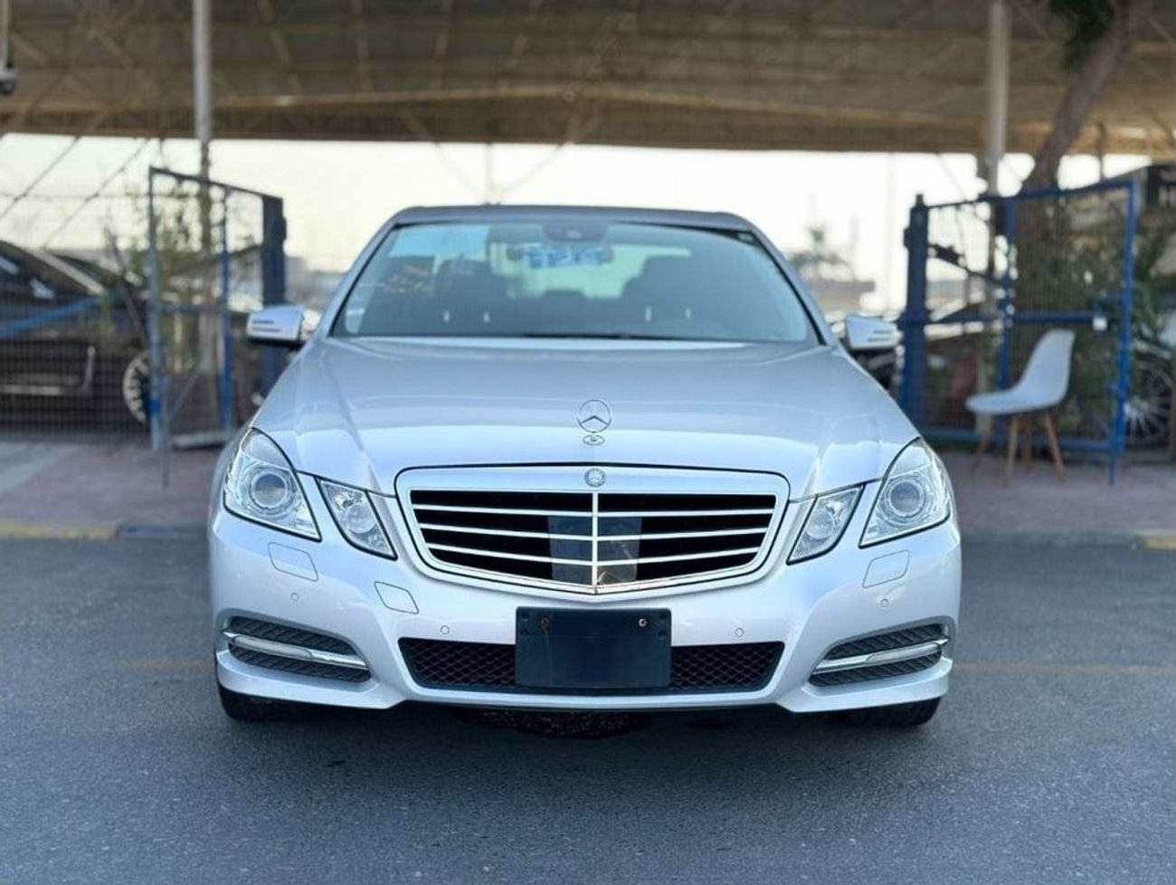 Mercedes-Benz E300 Std