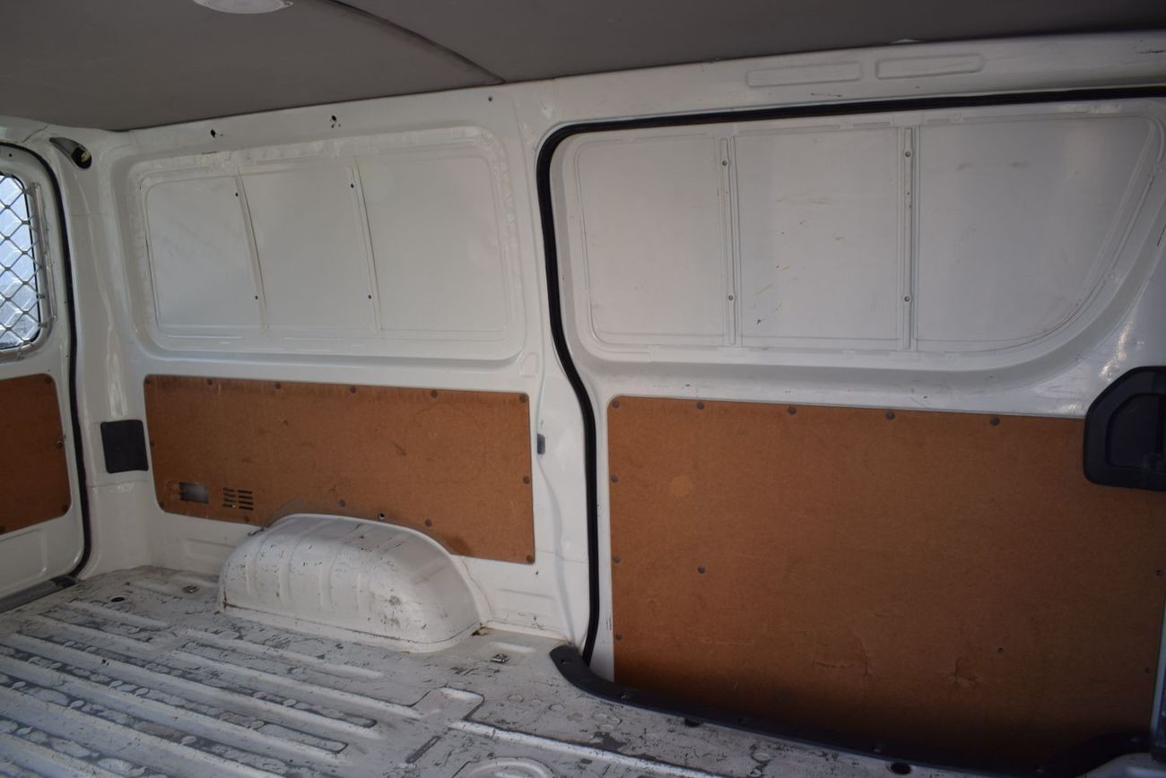 تويوتا هاياس GL - Std سقف