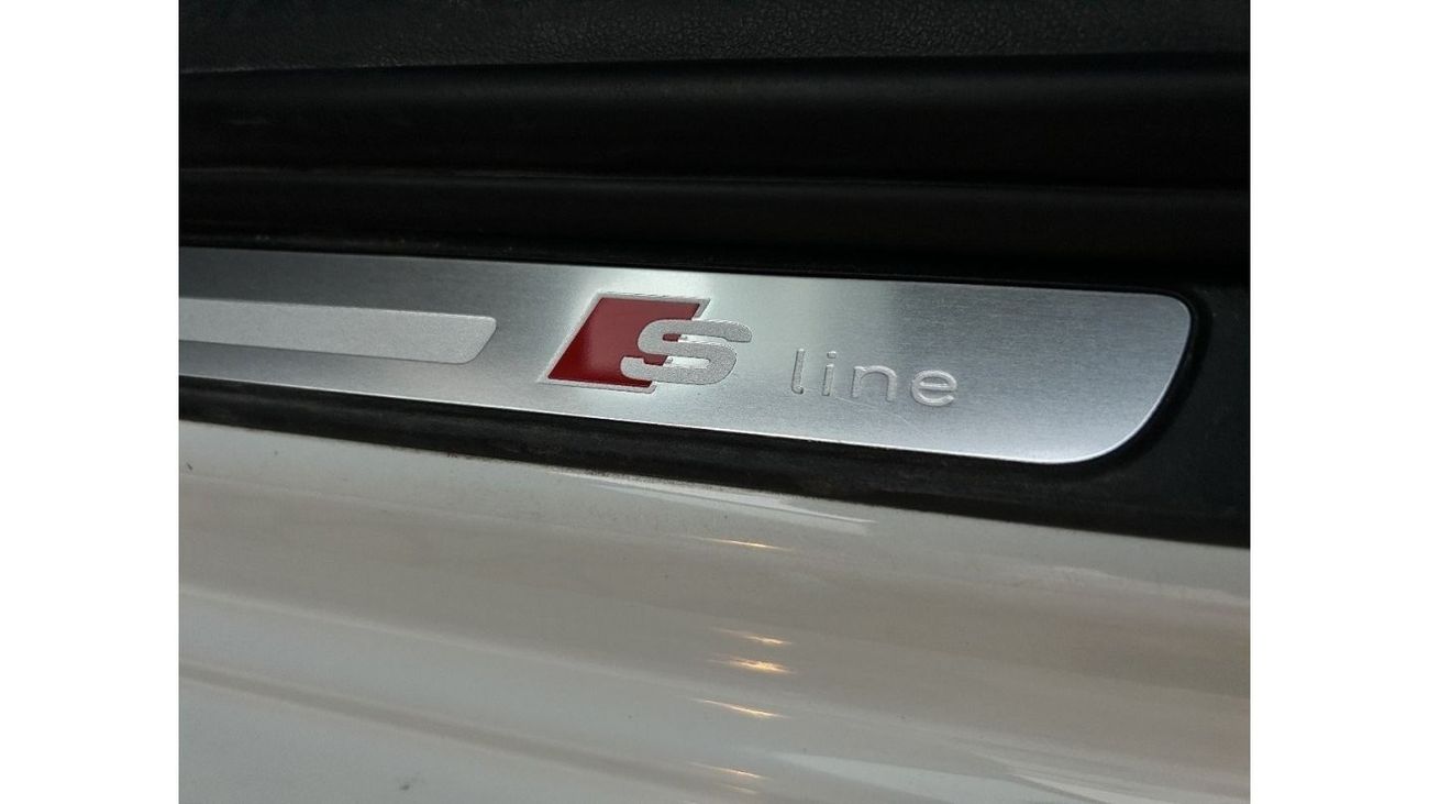 Audi A4 TFSI quattro S-Line ORIGNAL PAINT | AUDI A4 3.0T S-LINE | FULL OPTION | WELL MAINTAINED | GCC