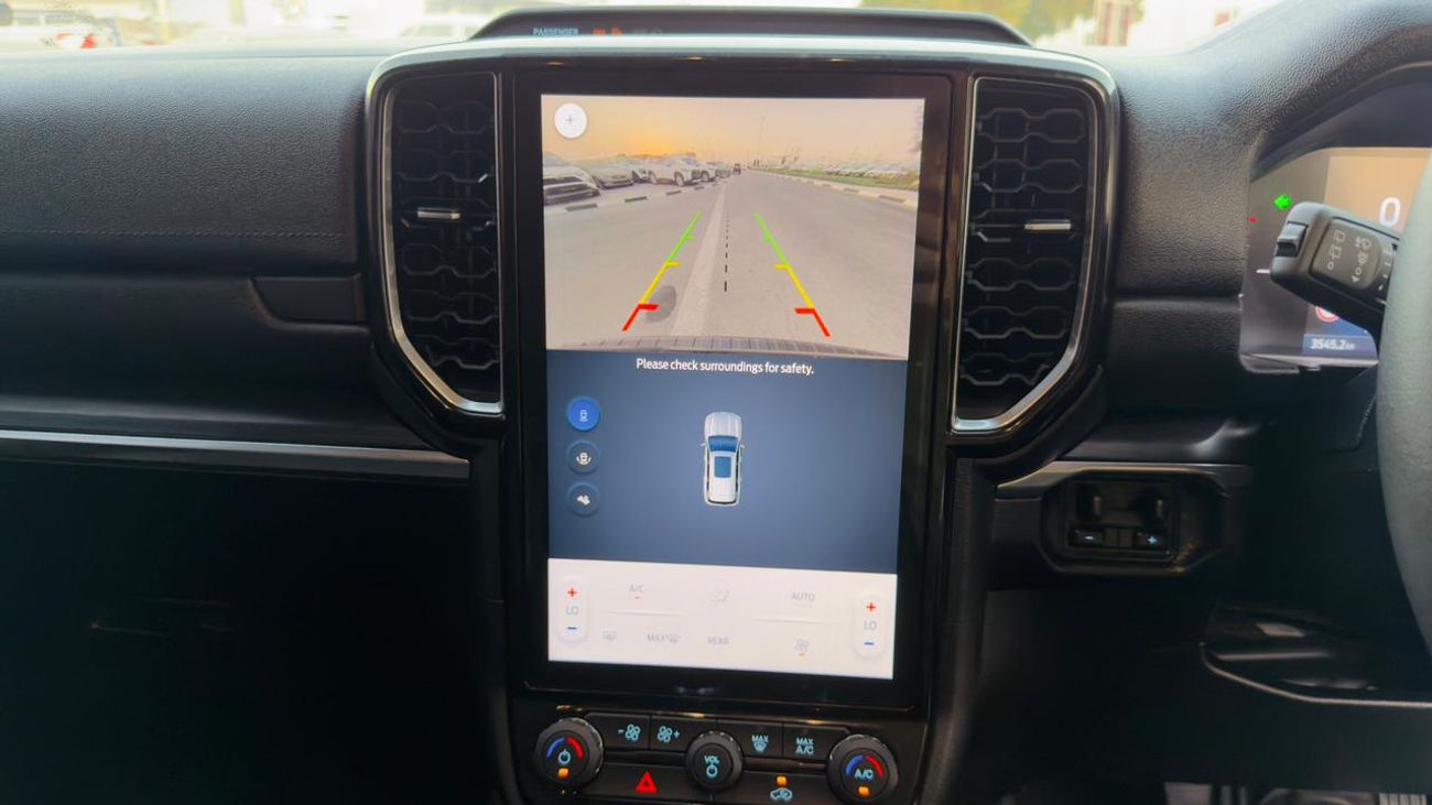 Ford Everest TREND | POWER BACK DOOR | PUSH START | 2.0L DIESEL | BACK CAMERA | DUAL CLIMATE CONTROL | AUTO | RHD