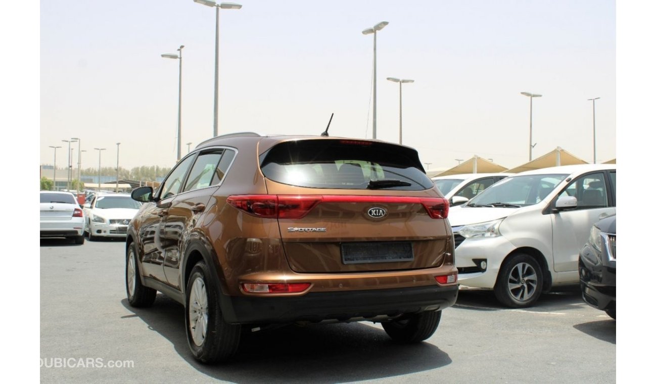 Kia Sportage LX LX ACCIDENTS FREE - GCC - 2000 CC - CAR IS IN PERFECT CONDITION INSIDE OUT