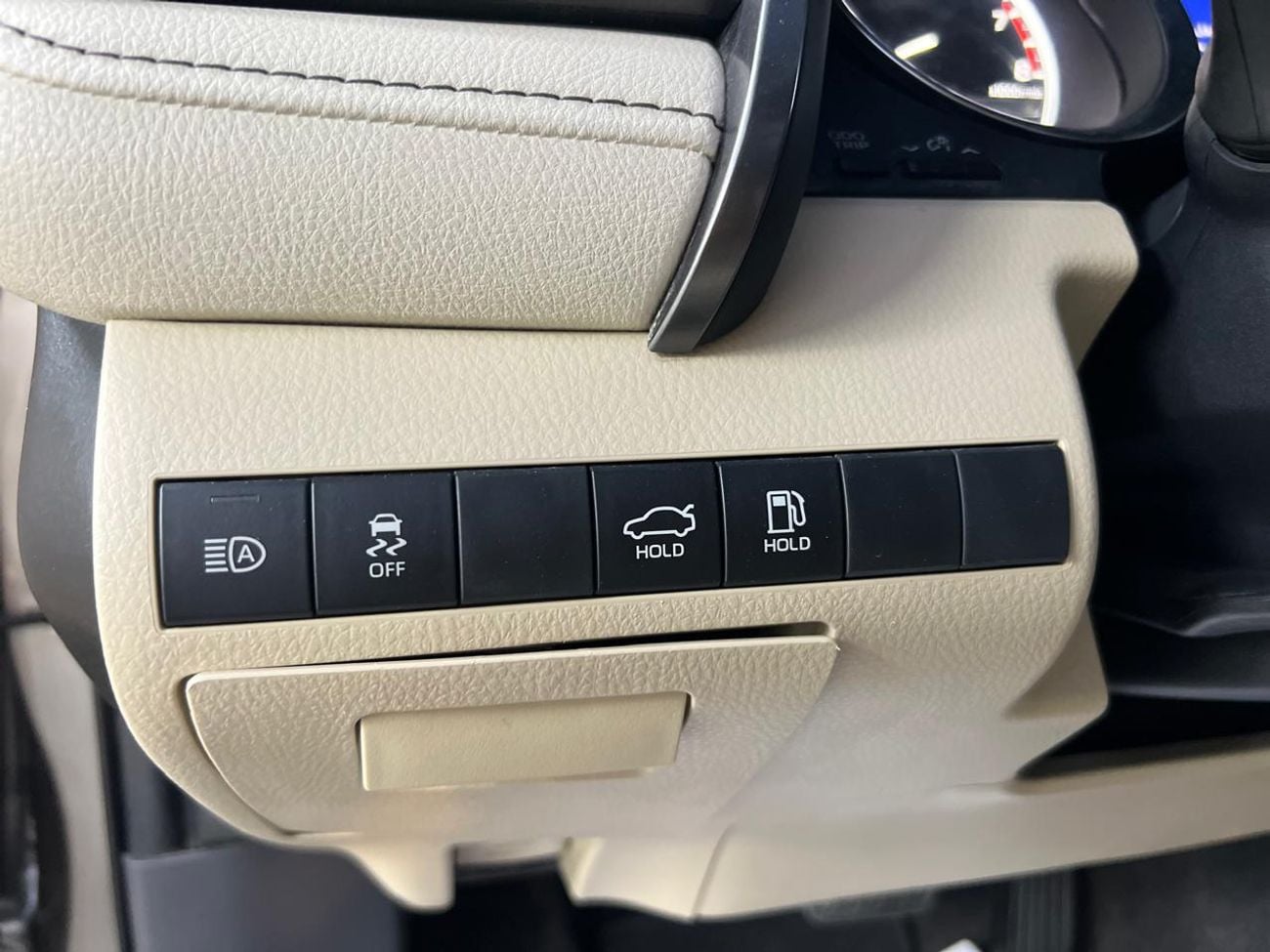 Toyota Camry SE+