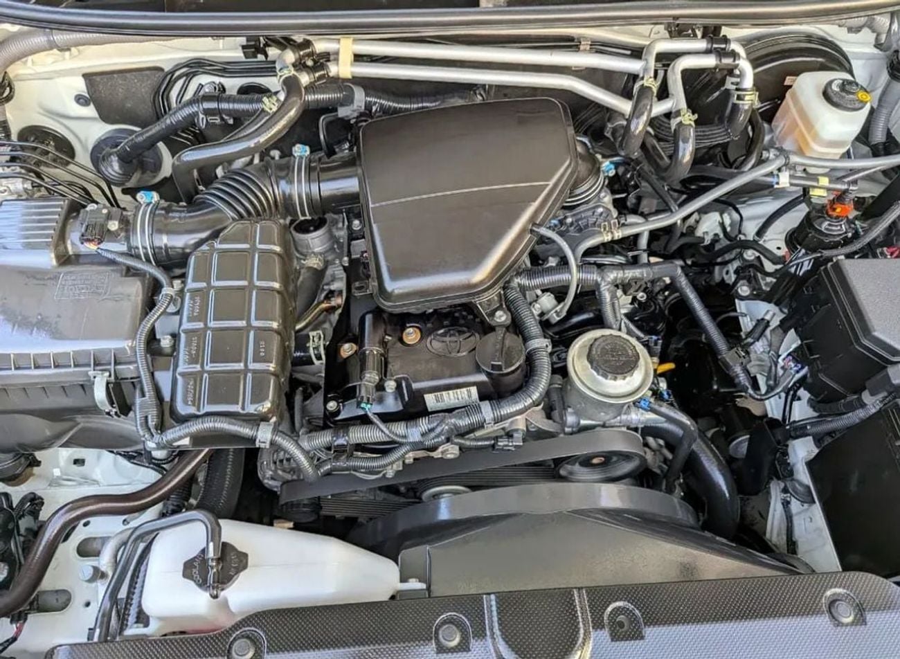 Toyota Prado Toyota prado 2022MODEL TXL 2.7L v4 petrol Engine Colour White Transmission Automatic Interior.Begie