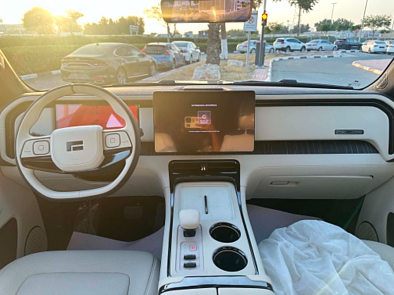 روكس أداماس COUCH COUCH