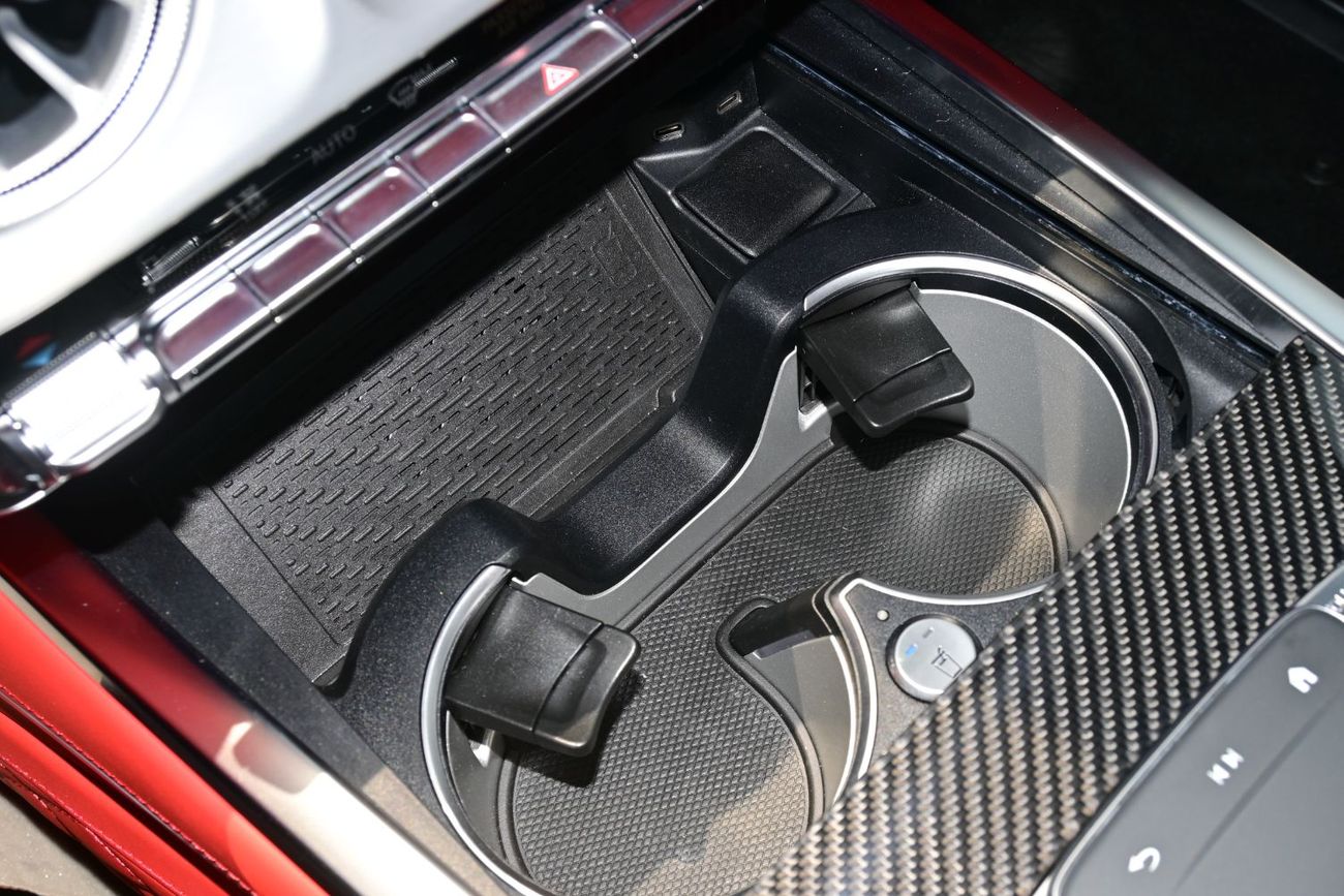 Mercedes-Benz G 63 AMG 4MATIC SUV Mercedes AMG G63, 4.0-litre Twin-Turbocharged Petrol V8 Engine