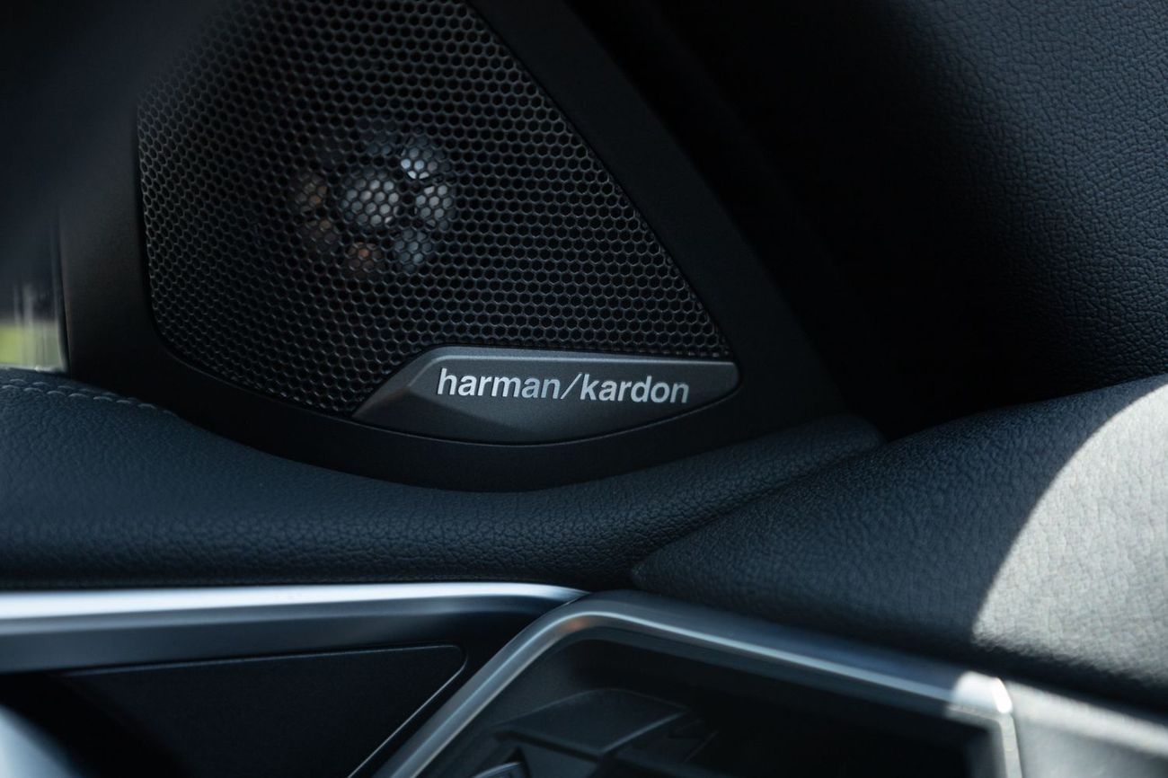 BMW 420i BMW 420i M-Sport Convertible 2024 GCC under Agency Warranty and Service Contract with Flexible Down-