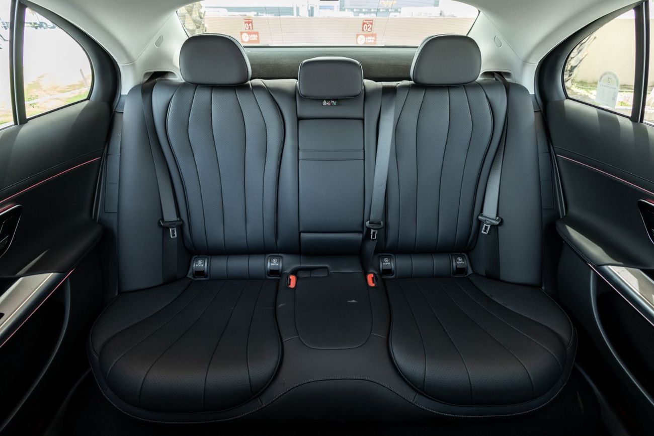 Mercedes-Benz E200 2.0L