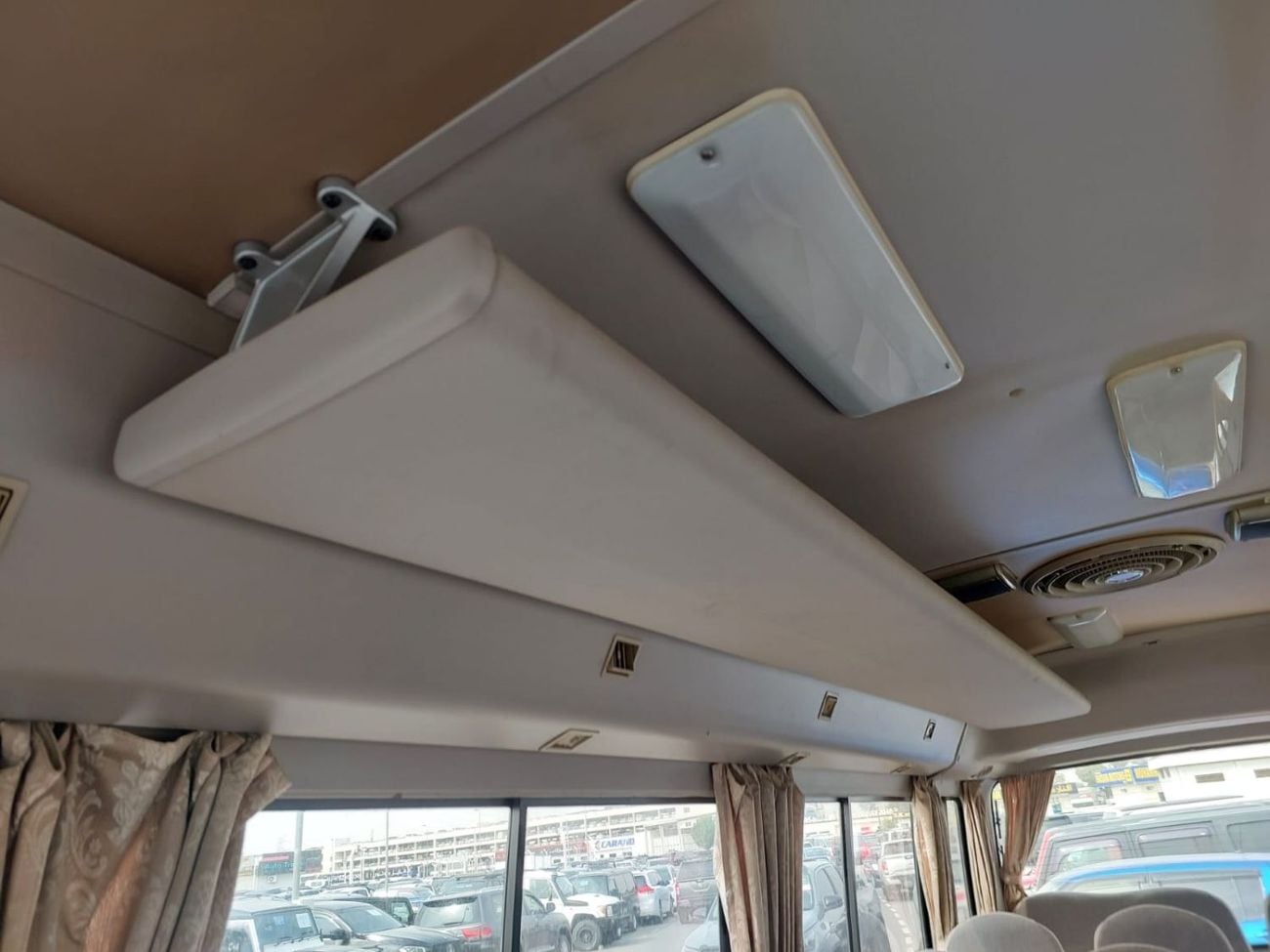 ميتسوبيشي روزا (RAMADAN OFFER) MITSUBISHI ROSA BUS RHD 1996 MODEL 3.9 L DIESEL MANUAL(PM40464)