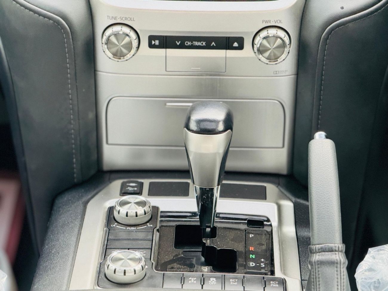 Toyota Land Cruiser Toyota Land Cruiser 2020 RHD diesel