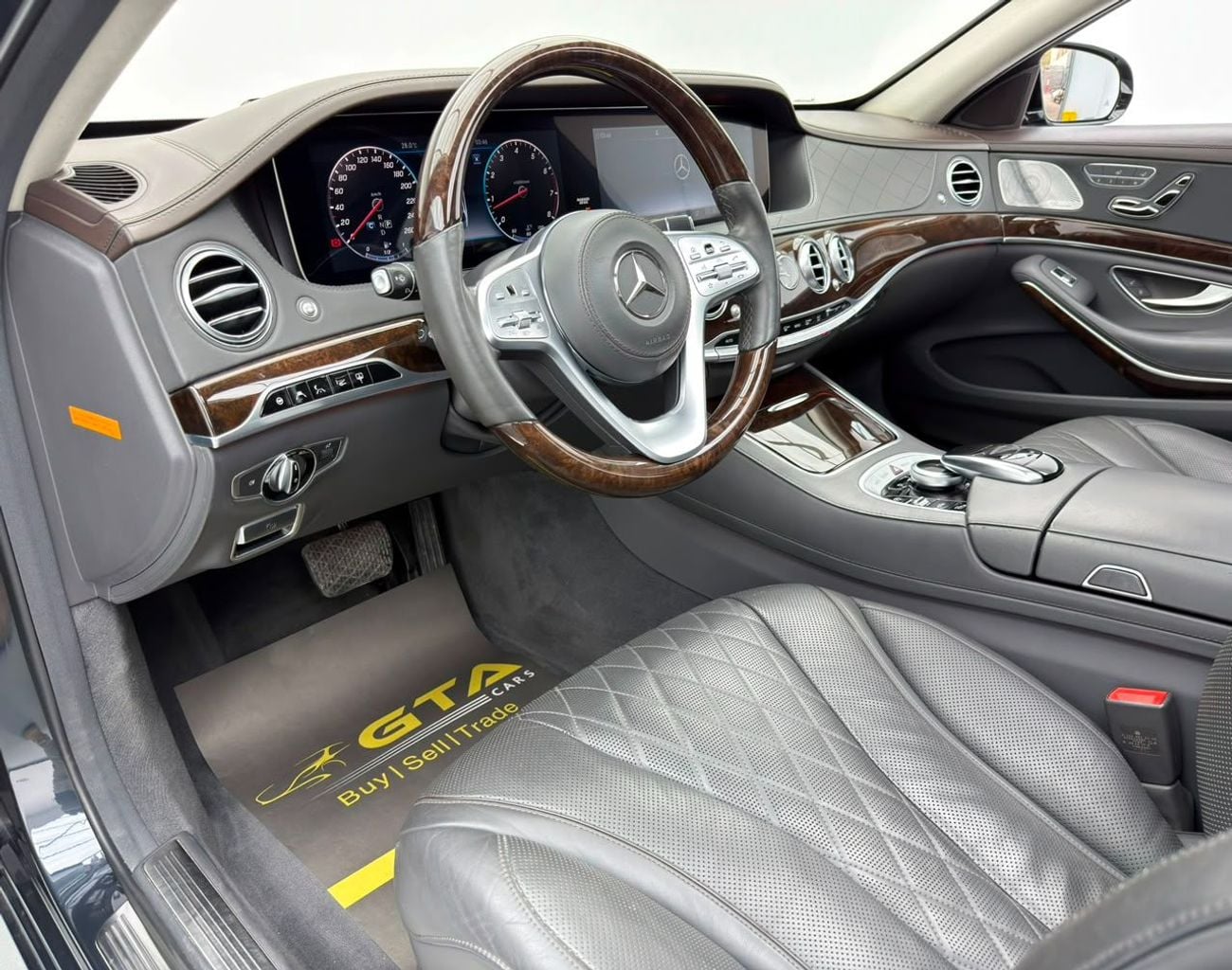 Mercedes Benz S600