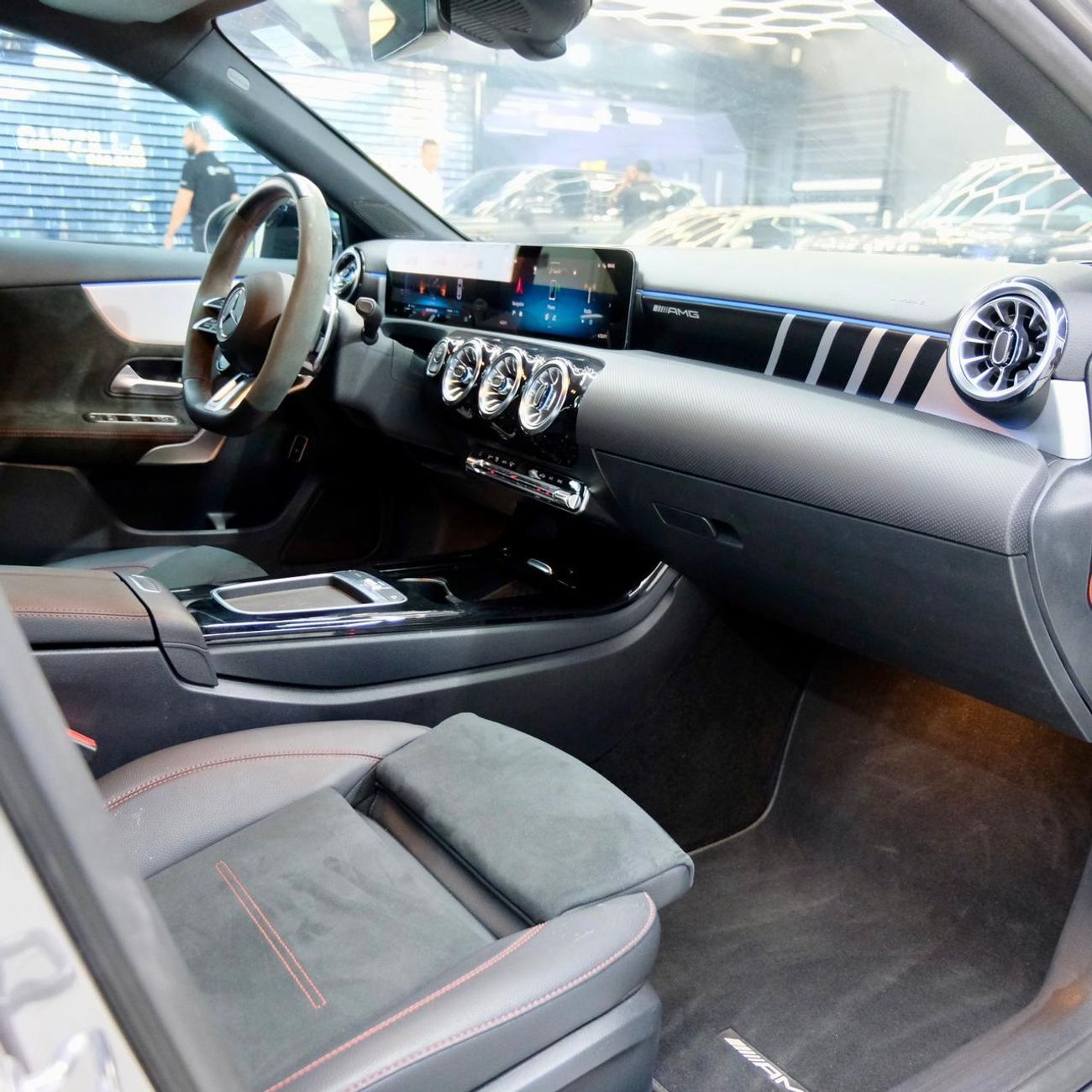 مرسيدس بنز A 35 AMG 4MATIC