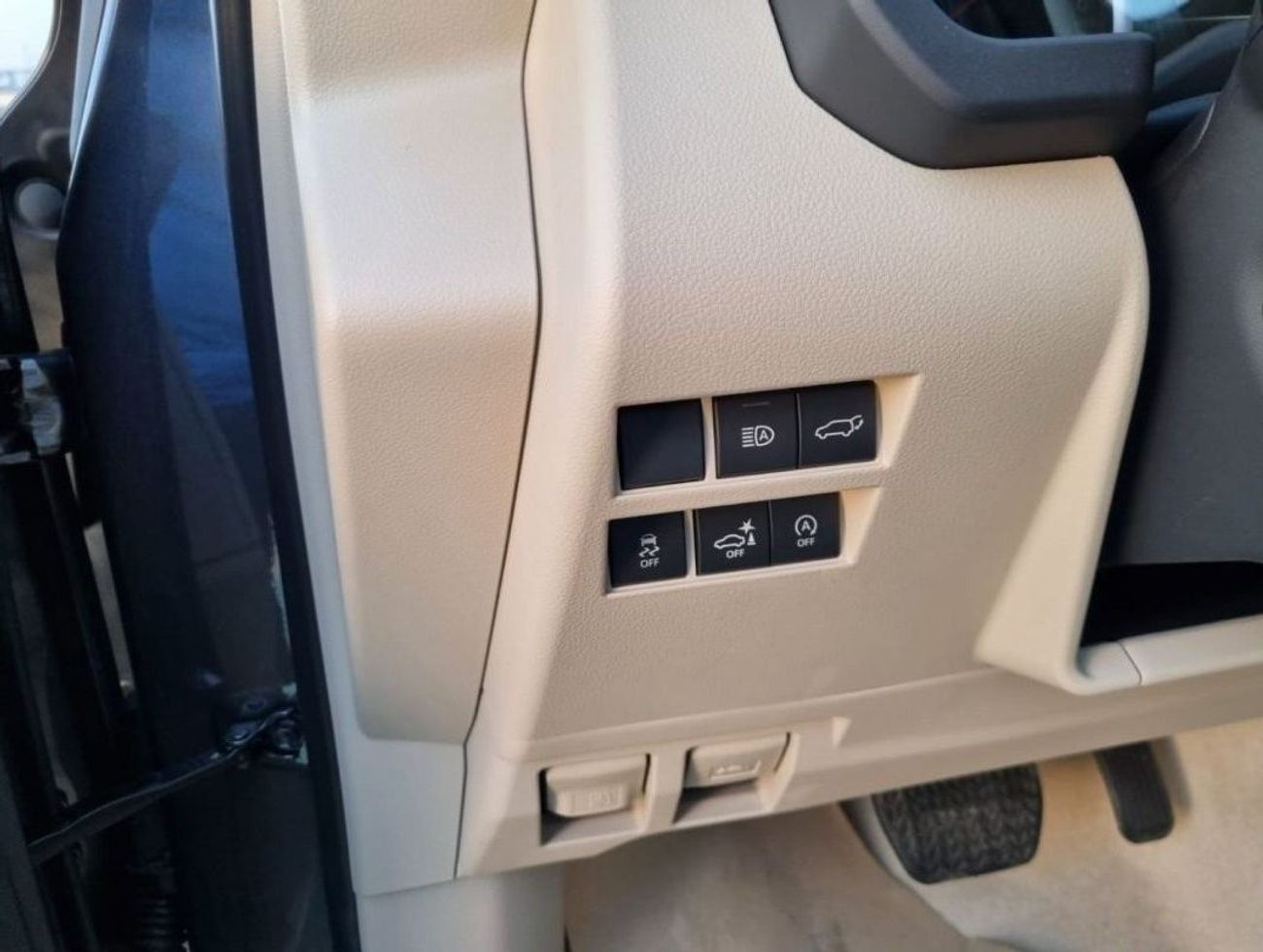 Toyota Land Cruiser VXR Vx 3.3 deisel