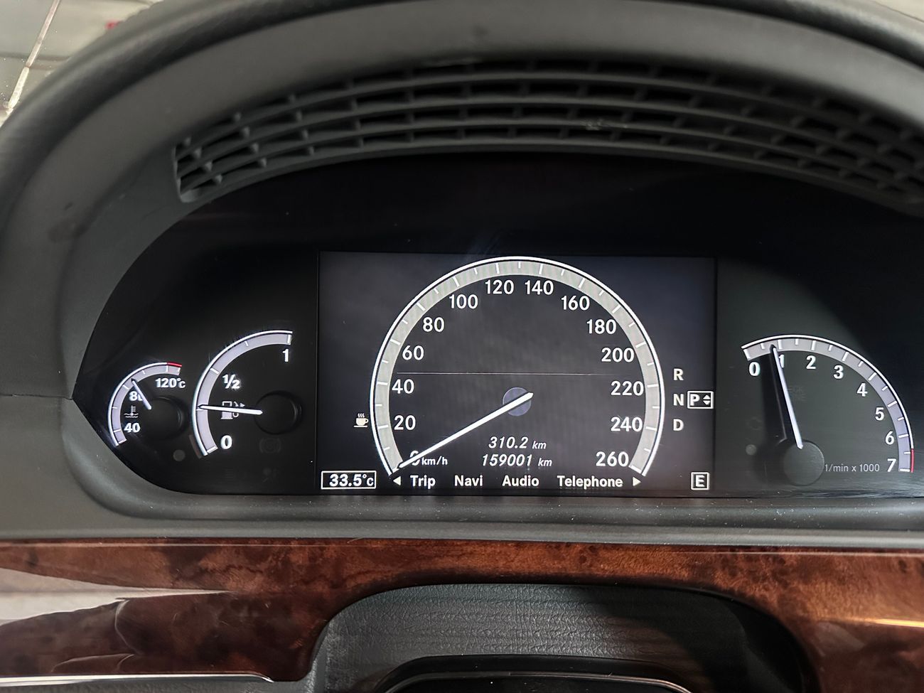 مرسيدس بنز S 550