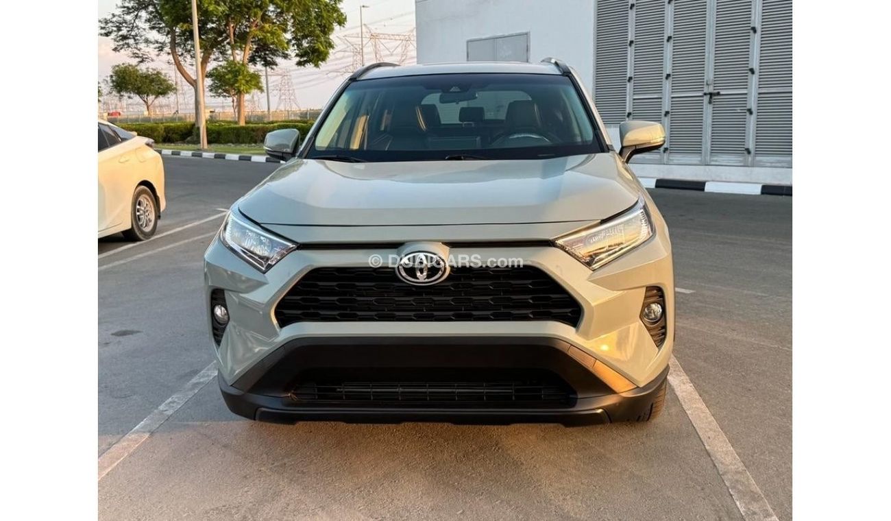 تويوتا راف ٤ XLE