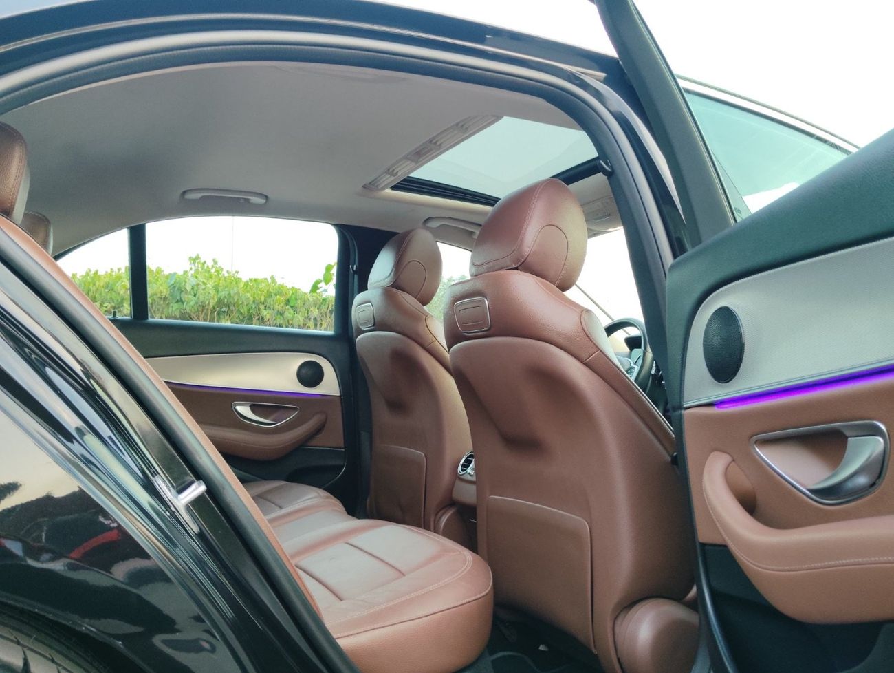 مرسيدس بنز E200