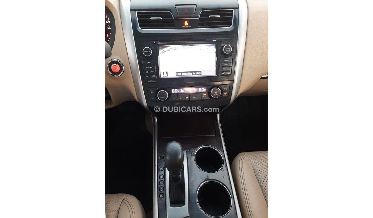 Nissan Altima Nissan Altima model 2014 Gcc very celen car km 176,000 price 22,000