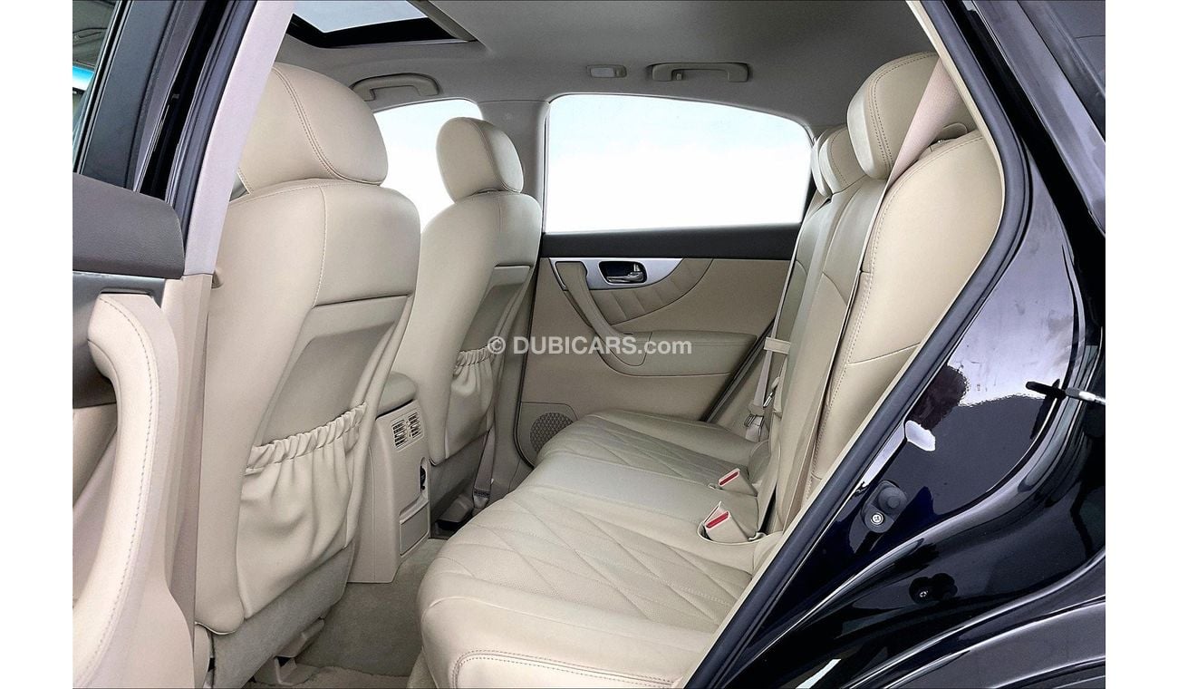 Infiniti QX70 Luxury / Luxe Sensory | 1 year free warranty | 0 down payment | 7 day return policy