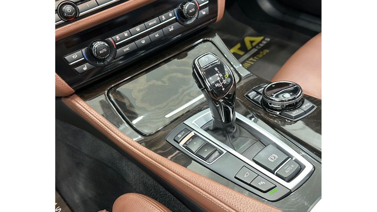 BMW 528i Exclusive 2015 BMW 528i M-Kit, July 2026 BMW Service Pack, Full Options, Low Kms, GCC