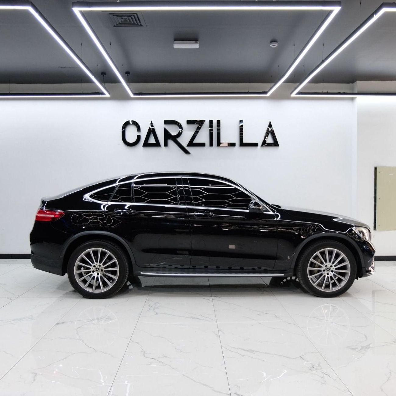 Mercedes-Benz GLC 250 4MATIC 2.0L Mercedes Benz GLC 250 4Matic 2018 AWD