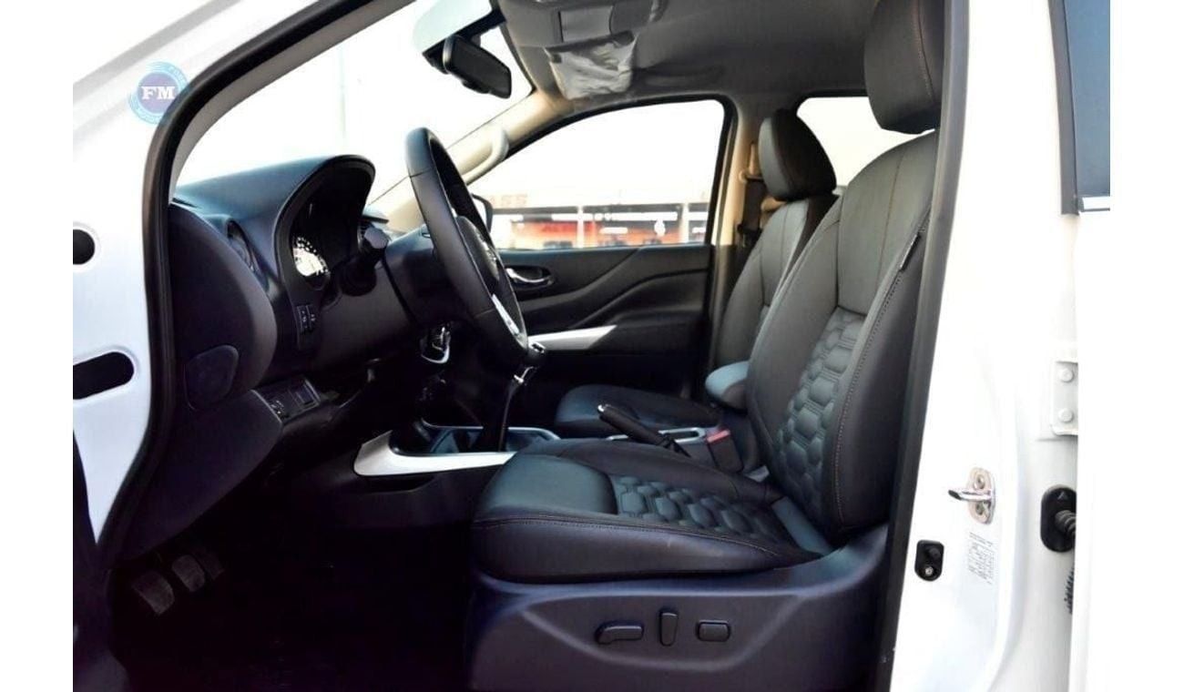 نيسان نافارا Double Cab Pickup LE 2.5L Petrol 4WD Manual