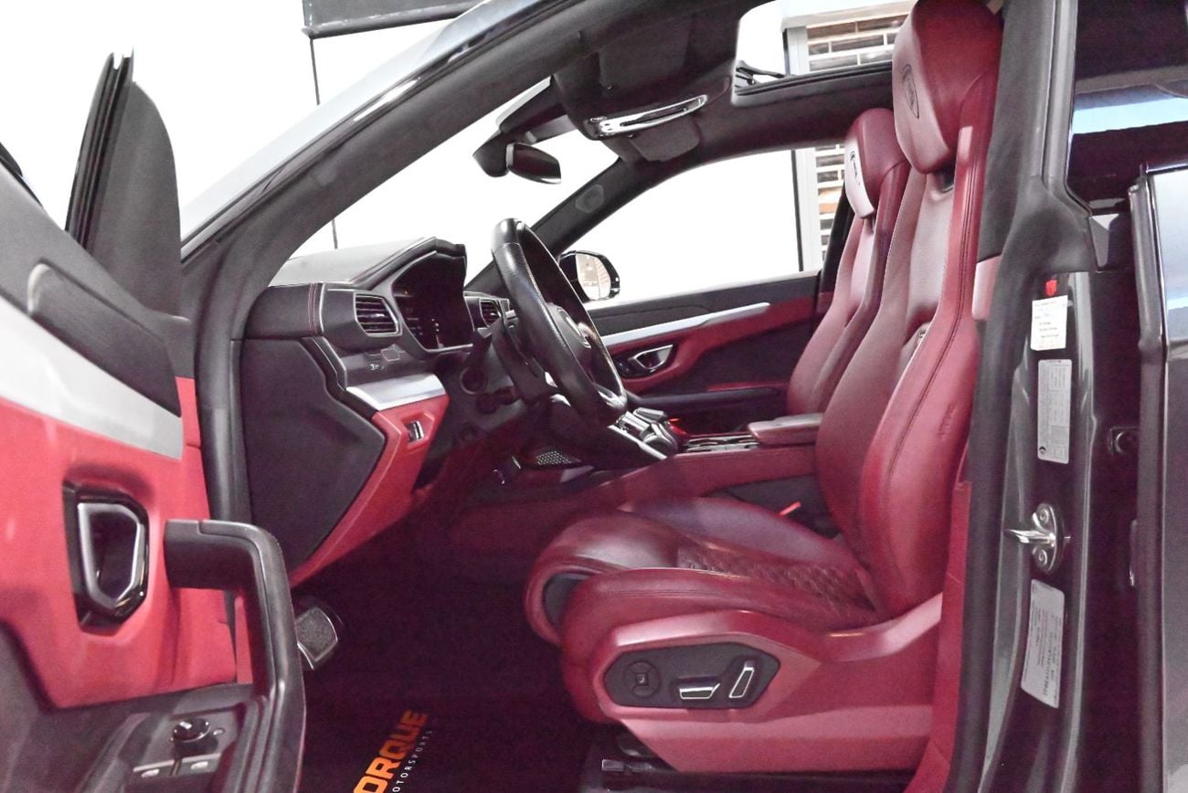 Lamborghini Urus STD 2019 Lamborghini Urus, Service History, 1 Year Warranty, Excellent Condition, GCC