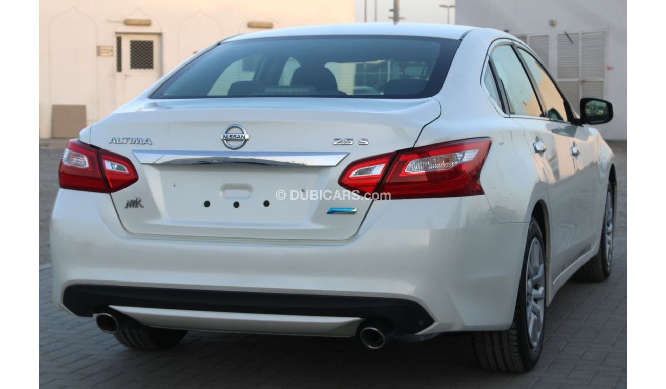 Nissan Altima S NISSAN ALTIMA 2017 WHITE GCC EXCELLENT CONDITION WITHOUT ACCIDENTS