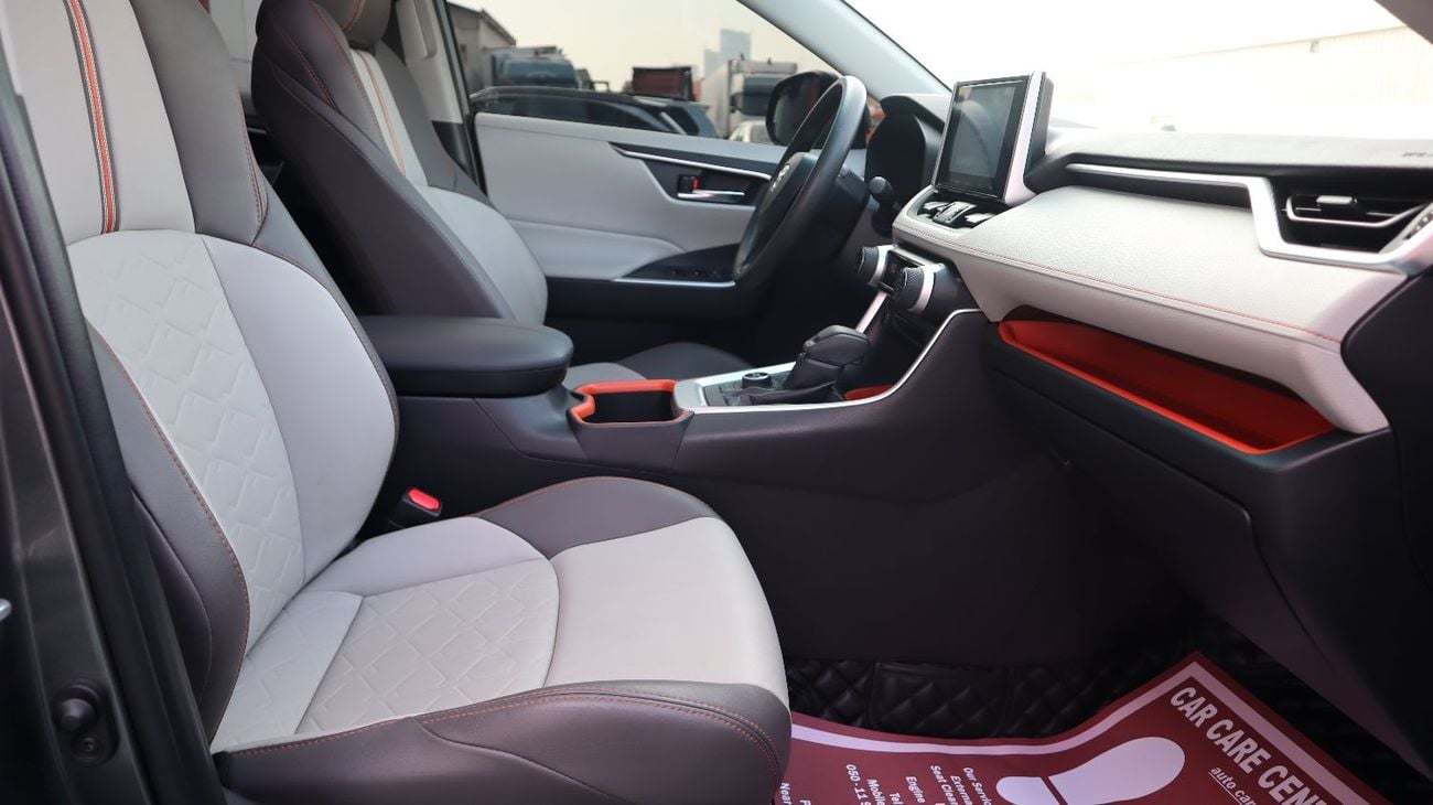 تويوتا راف ٤ 2.5L Adventure