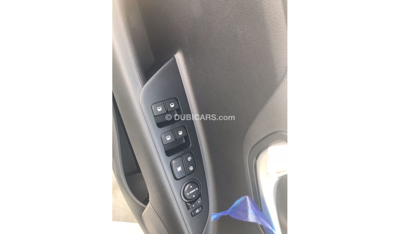 كيا ريو هاتش باك 1.4