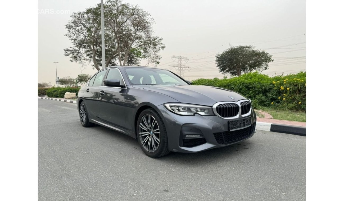 BMW 320i Exclusive GCC BMW 320 SUPER CLEAN READY TO DRIVE