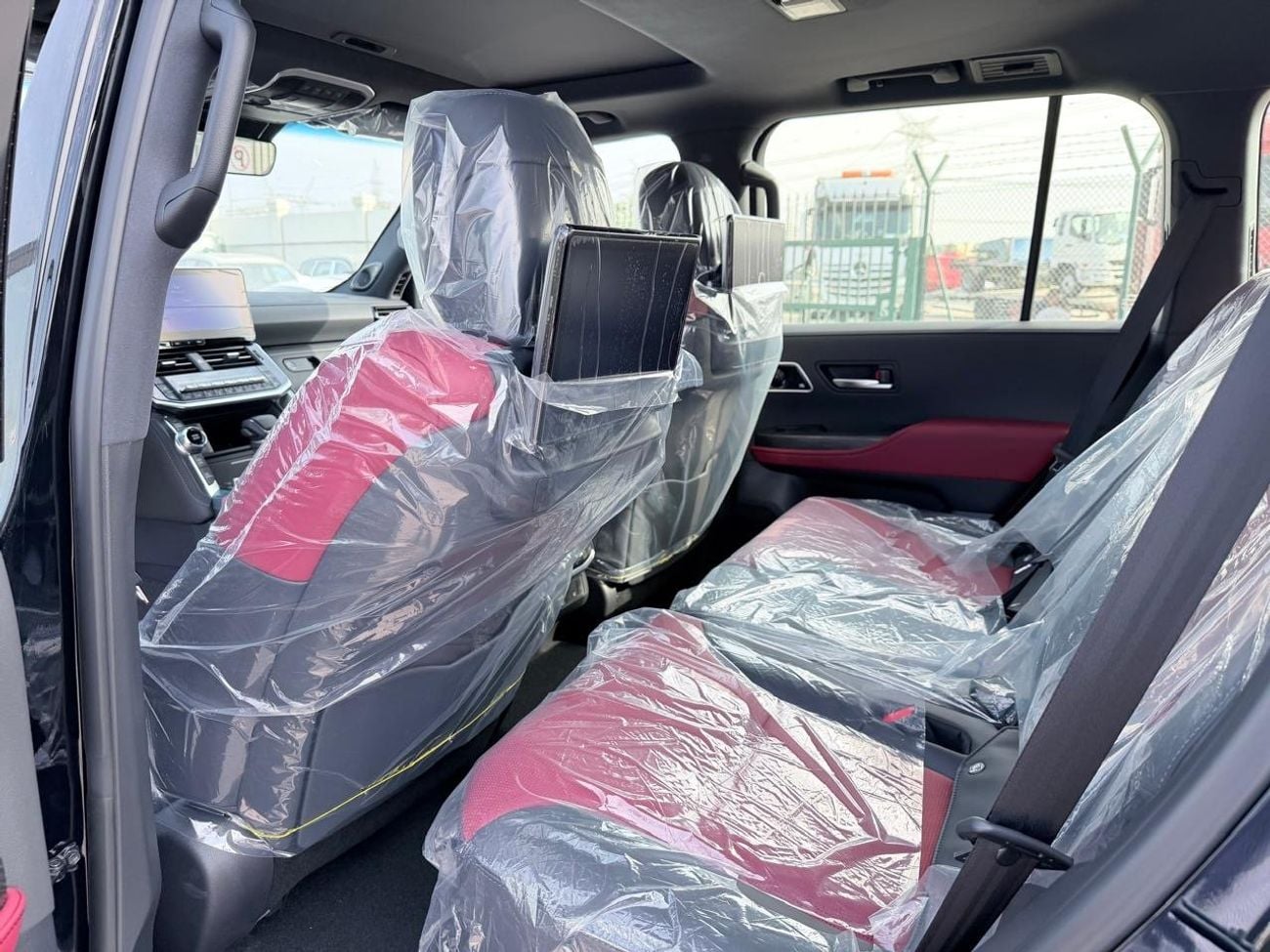 Toyota Land Cruiser VXR 3.5 black edition