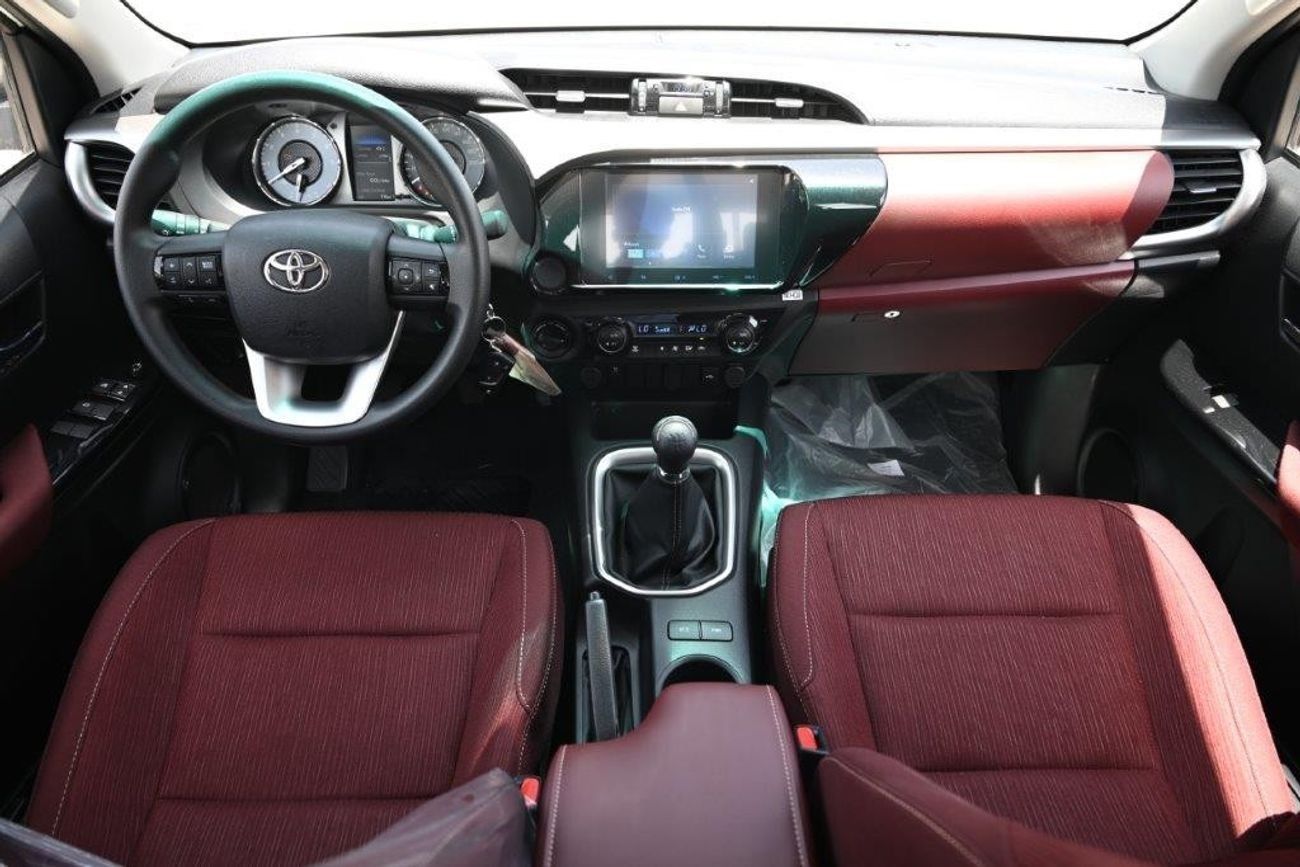 Toyota Hilux 2025 MODEL TOYOTA HILUX DOUBLE CAB PICKUP SR5 2.7L PETROL 4WD 5-SEATER MANUAL TRANSMISSION - EURO4.