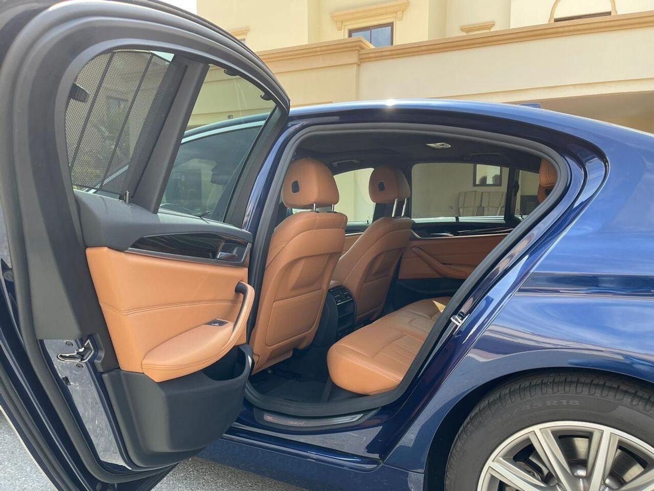 BMW 520i Joy Edition 2.0L