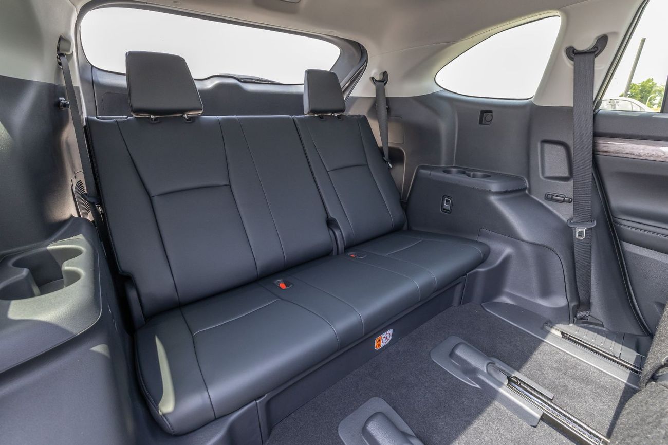 Toyota Highlander Toyota Highlander 2.5L Hybrid Electric 4WD Premium Edition 7-Seater - 2025 (Export)