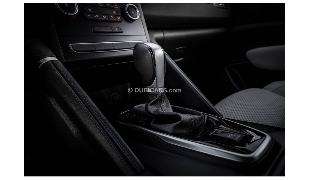 Renault Koleos SE | 979 P.M  | 0% Downpayment | Excellent Condition!