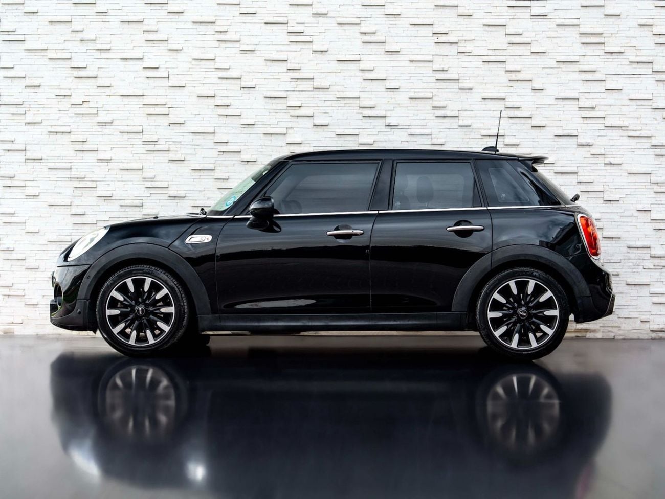 ميني كوبر إس HIGH SPEC MINI Hatch Cooper S 2018