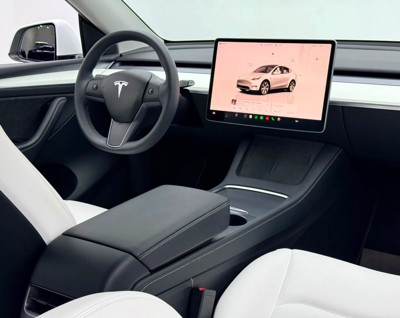 Tesla Model Y 2023 Tesla Model Y Long Range, Tesla Warranty+Full Service History, Excellent Condition, GCC Specs.