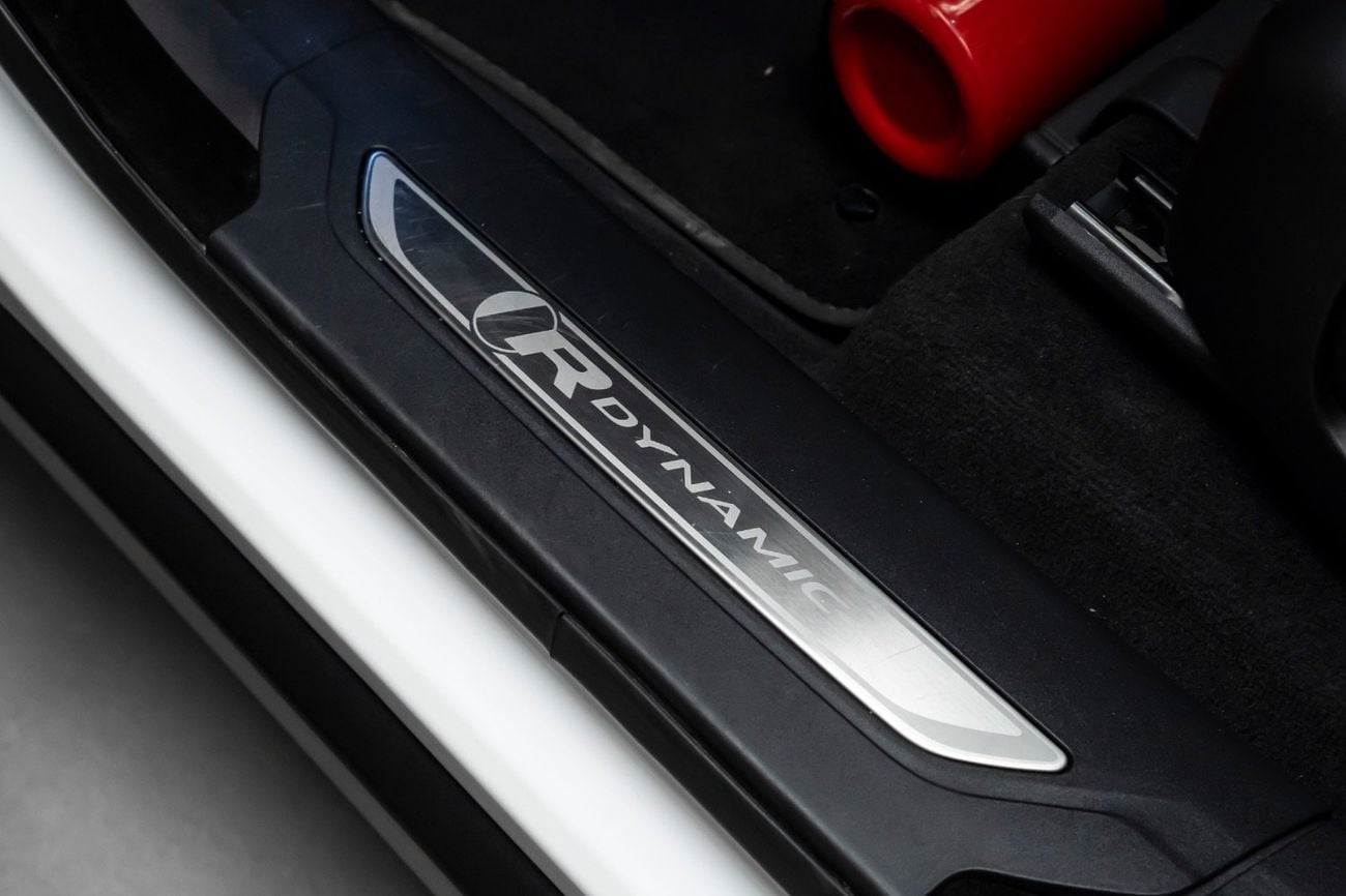 لاند روفر رينج روفر فيلار P250 SE 2.0L